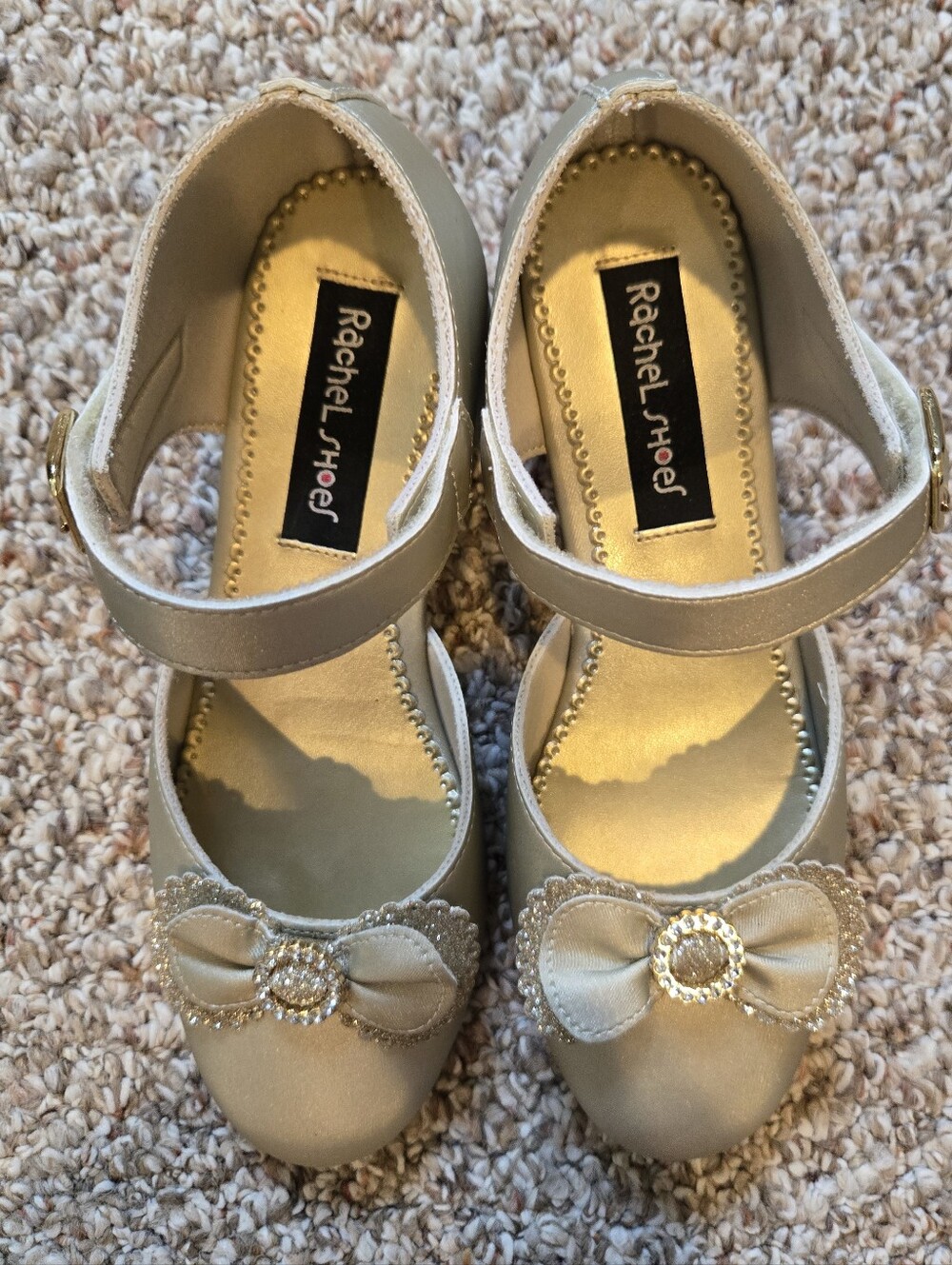 Rachel Shoes Girls' Gold Bow-Accent Mary Jane Dress Shoes